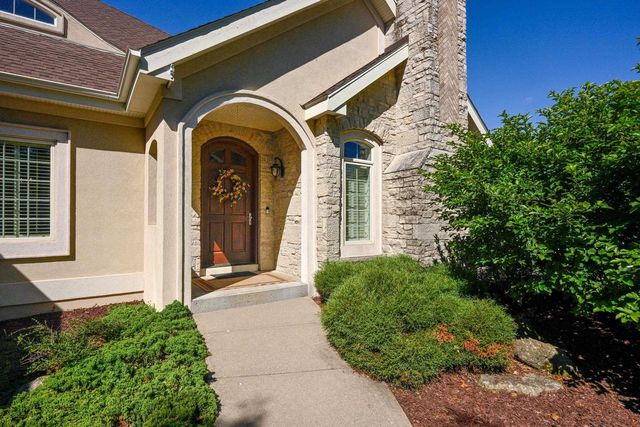 817 Hidden Cave Road, Madison, WI 53717