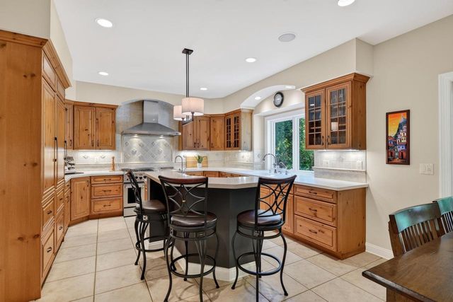 817 Hidden Cave Road, Madison, WI 53717