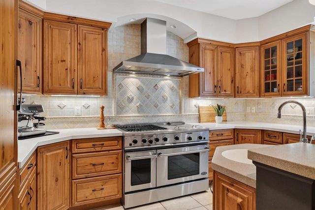 817 Hidden Cave Road, Madison, WI 53717