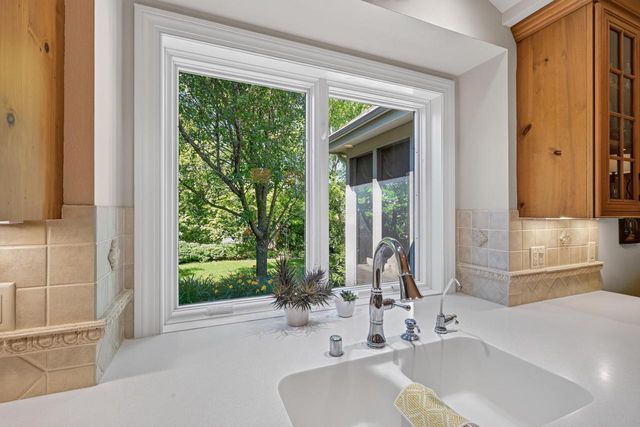 817 Hidden Cave Road, Madison, WI 53717