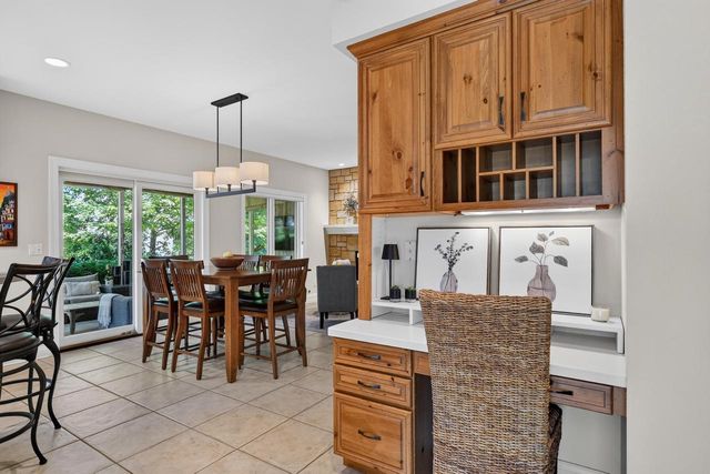 817 Hidden Cave Road, Madison, WI 53717
