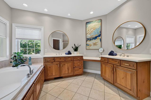 817 Hidden Cave Road, Madison, WI 53717