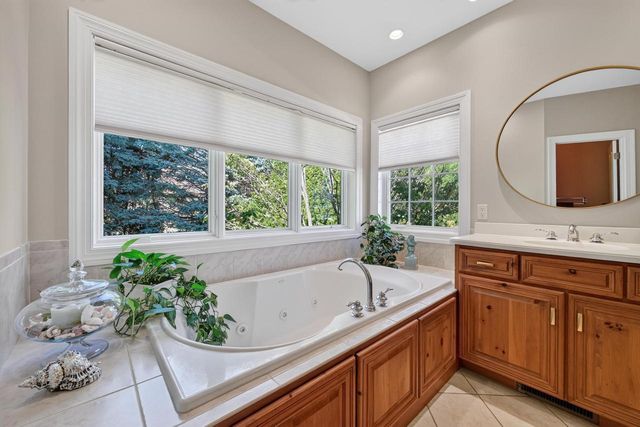 817 Hidden Cave Road, Madison, WI 53717