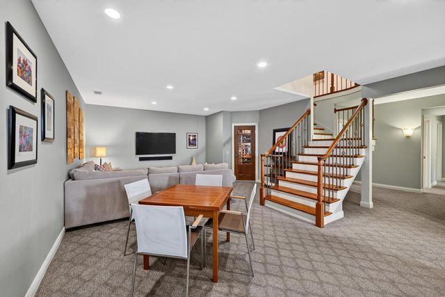 817 Hidden Cave Road, Madison, WI 53717