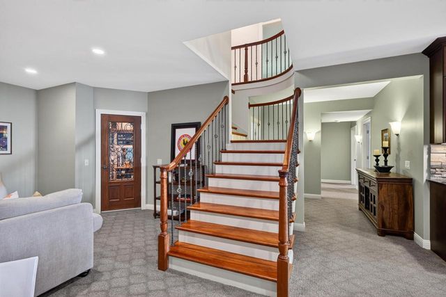 817 Hidden Cave Road, Madison, WI 53717