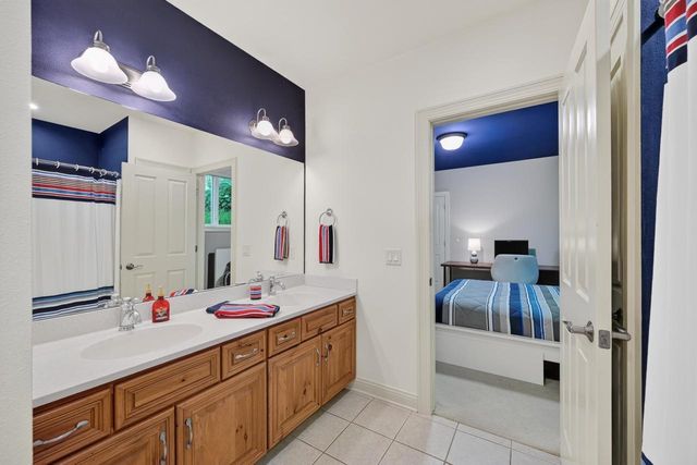 817 Hidden Cave Road, Madison, WI 53717