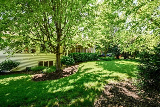 817 Hidden Cave Road, Madison, WI 53717