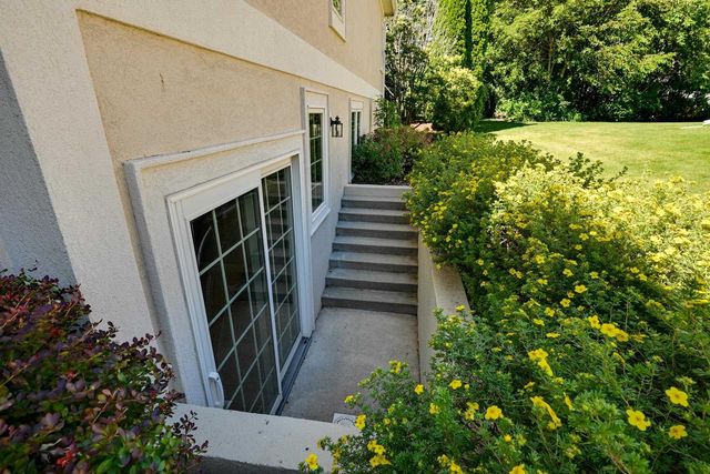 817 Hidden Cave Road, Madison, WI 53717
