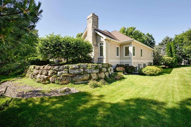 817 Hidden Cave Road, Madison, WI 53717
