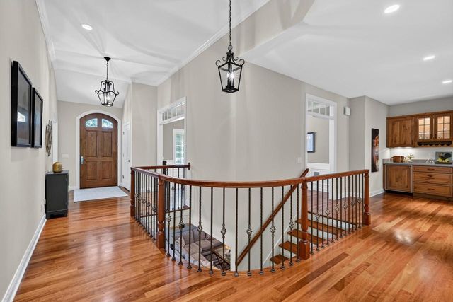 817 Hidden Cave Road, Madison, WI 53717