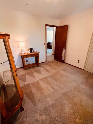 4010 15th Avenue S 12D, Minneapolis, MN 55407