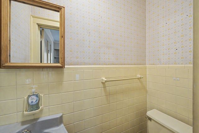 725 W 9th Street S, Newton, IA 50208