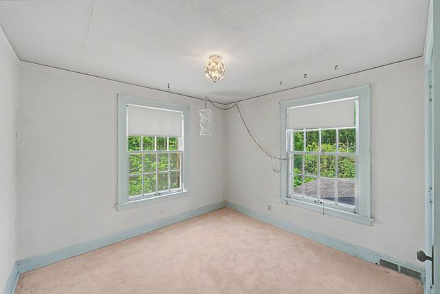 725 W 9th Street S, Newton, IA 50208