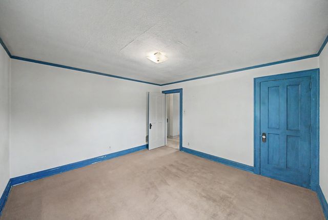 725 W 9th Street S, Newton, IA 50208