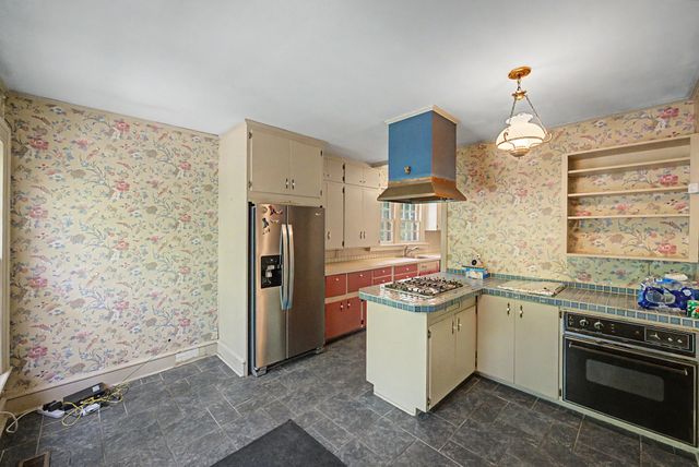 725 W 9th Street S, Newton, IA 50208