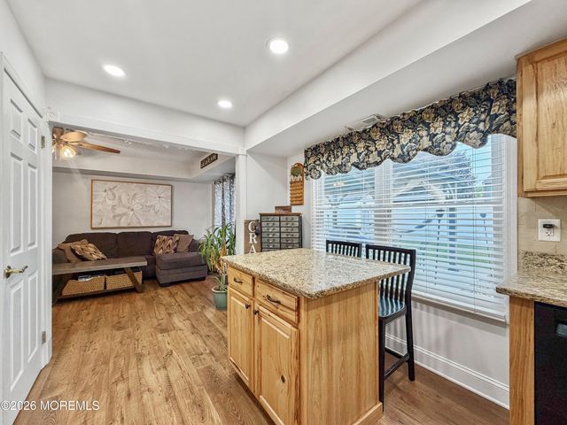 3 Moss Haven Way, Howell, NJ 07731