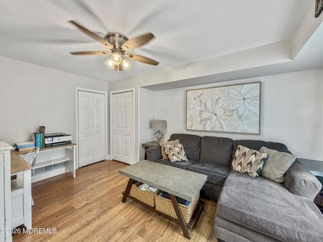 3 Moss Haven Way, Howell, NJ 07731