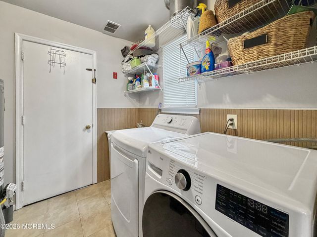 3 Moss Haven Way, Howell, NJ 07731