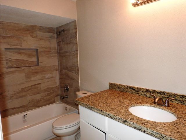 708 Memorial Mews Street C, Houston, TX 77079