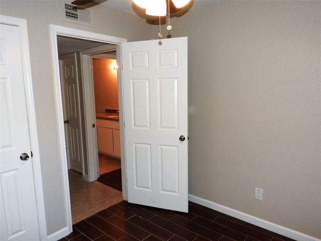 708 Memorial Mews Street C, Houston, TX 77079