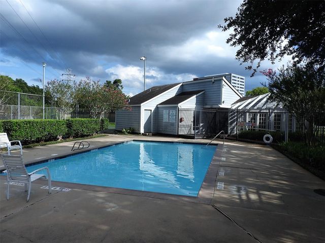 708 Memorial Mews Street C, Houston, TX 77079