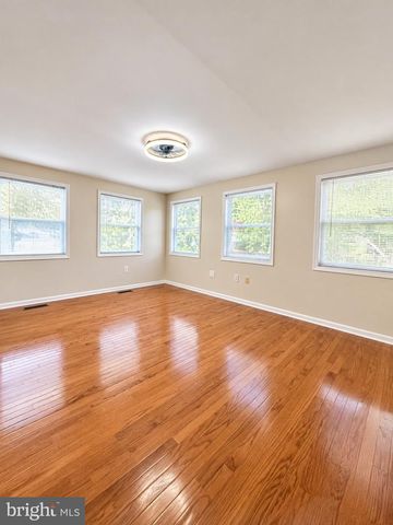7 S INGRAM ST, Alexandria, VA 22304
