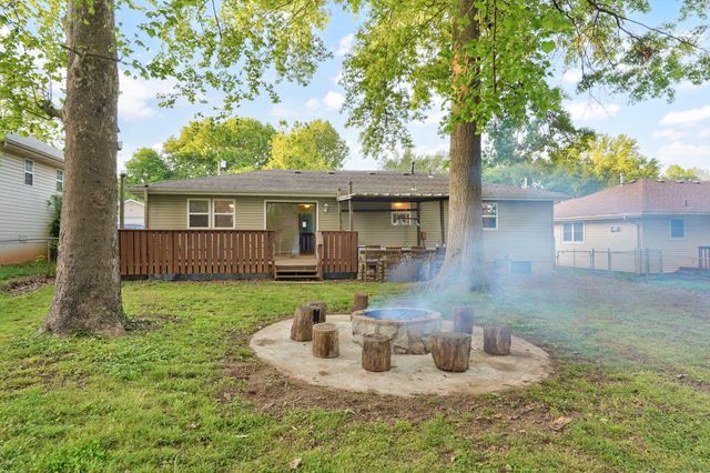936 W Glenwood Street, Springfield, MO 65807