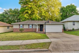 936 W Glenwood Street, Springfield, MO 65807