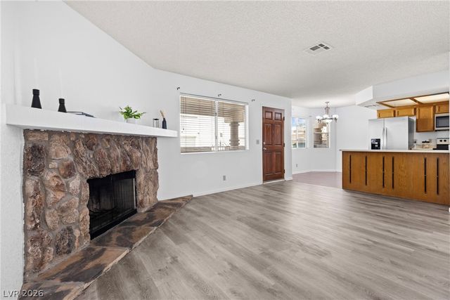 925 Falconhead Lane 101, Las Vegas, NV 89128