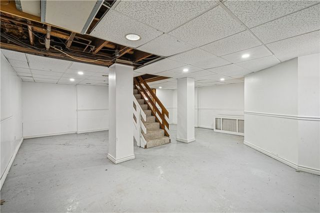 25 Jonquil Pl, Mt Lebanon, PA 15228