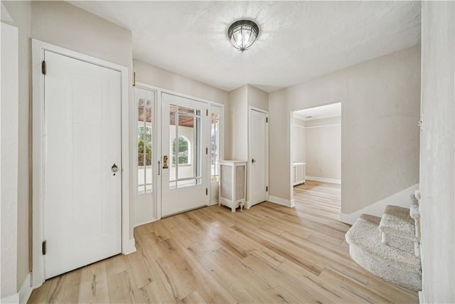 25 Jonquil Pl, Mt Lebanon, PA 15228