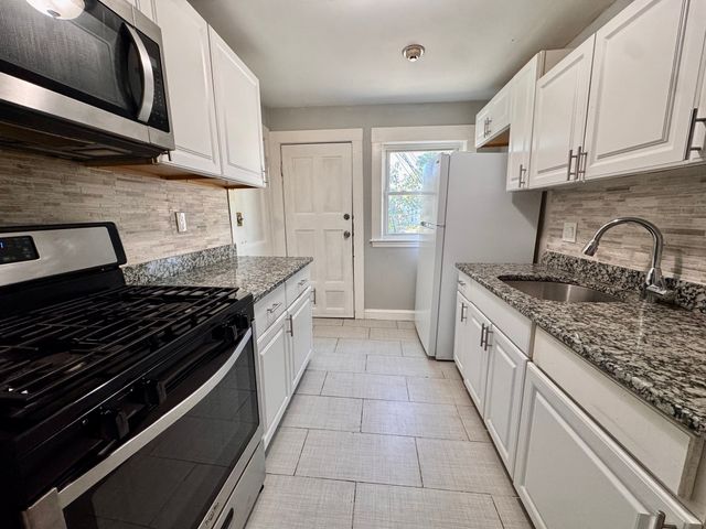 4907 Washington St 1R, Boston, MA 02132