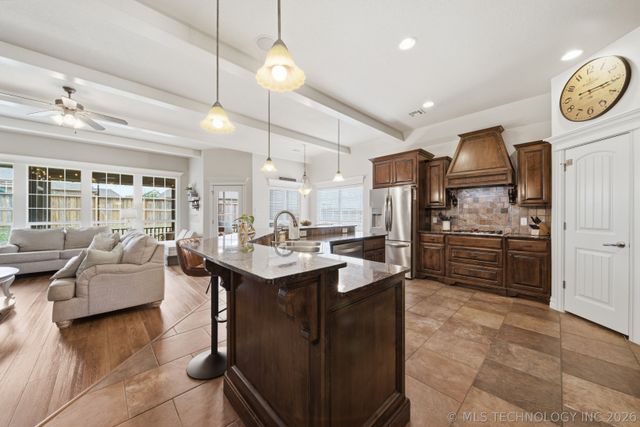 2005 E 134th Street S, Bixby, OK 74008