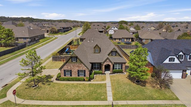 2005 E 134th Street S, Bixby, OK 74008
