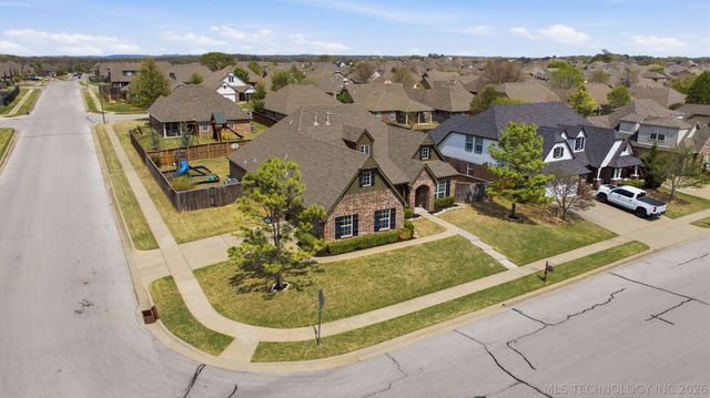 2005 E 134th Street S, Bixby, OK 74008