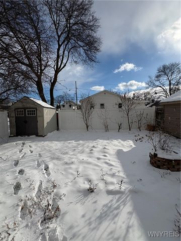 125 Chestnut Street, Lockport City, NY 14094