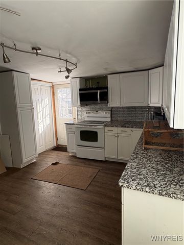 125 Chestnut Street, Lockport City, NY 14094