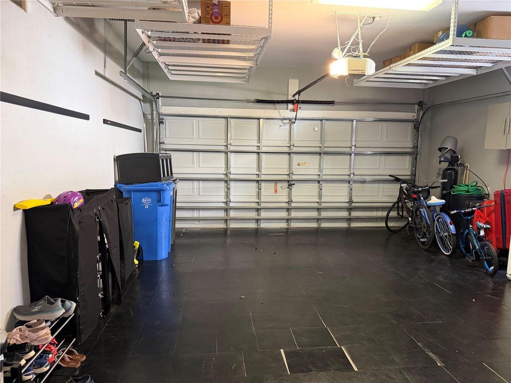 Image 22 of property listing at 11253 WINDSOR PLACE CIRCLE, Tampa, FL 33626