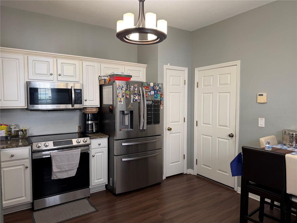 Image 7 of property listing at 11253 WINDSOR PLACE CIRCLE, Tampa, FL 33626