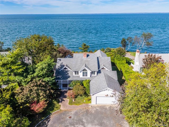 3200 Sound Drive, Greenport, NY 11944