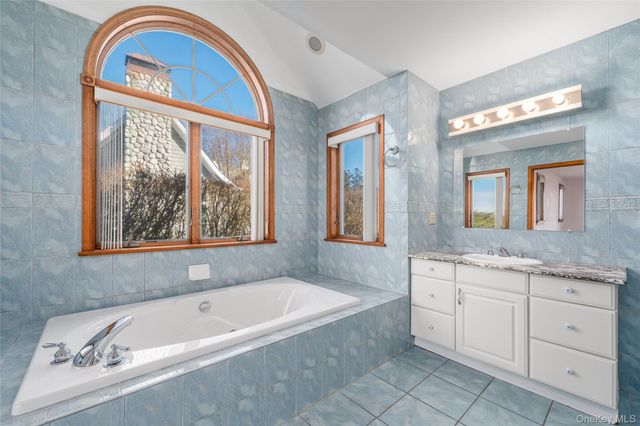 3200 Sound Drive, Greenport, NY 11944