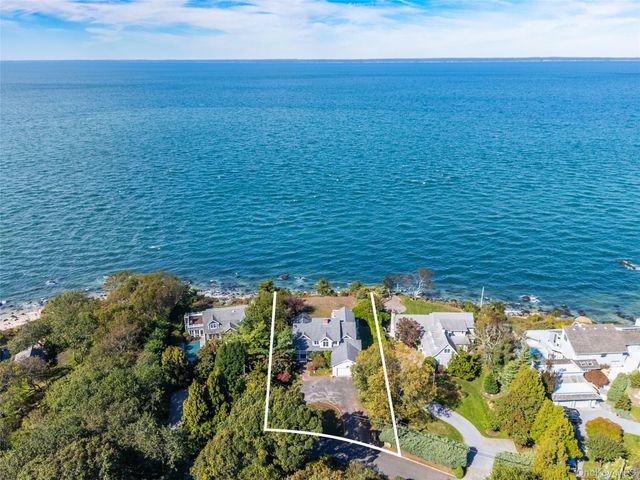 3200 Sound Drive, Greenport, NY 11944