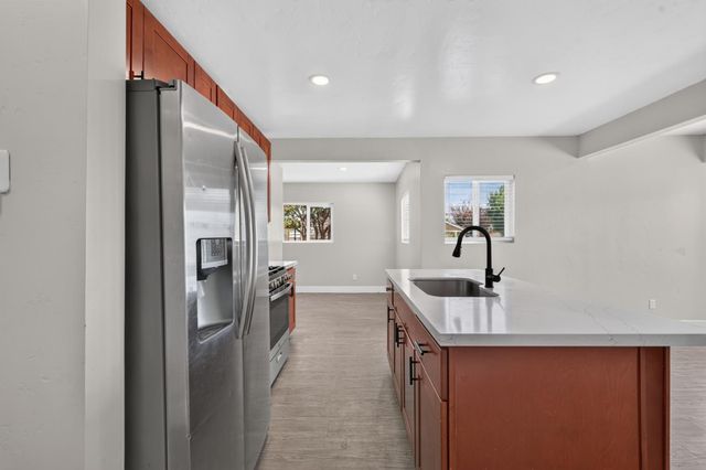 2641 Norwood Ave, Sacramento, CA 95815
