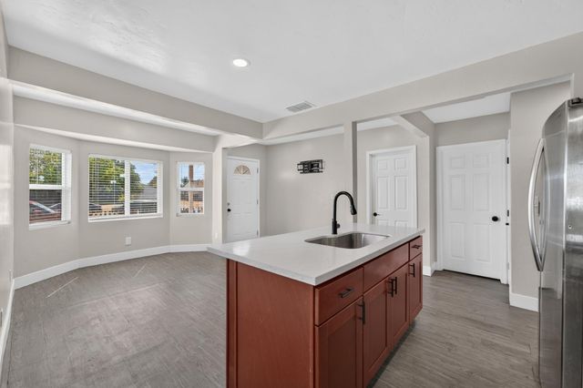2641 Norwood Ave, Sacramento, CA 95815