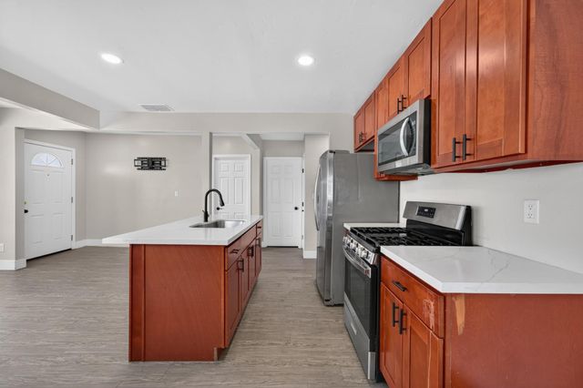 2641 Norwood Ave, Sacramento, CA 95815