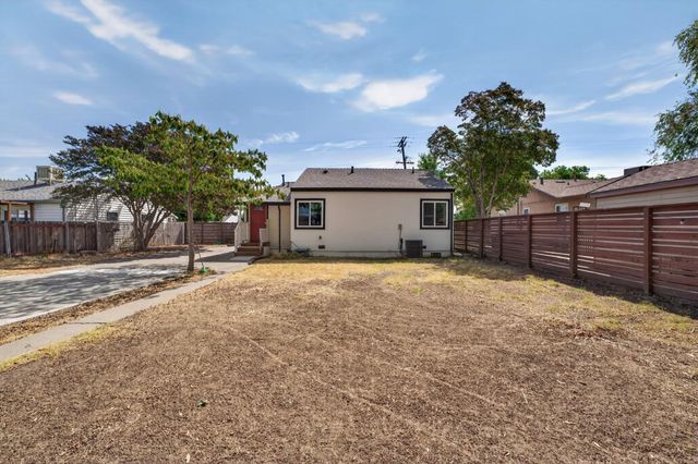 2641 Norwood Ave, Sacramento, CA 95815