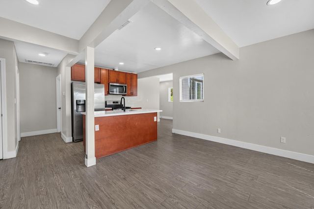 2641 Norwood Ave, Sacramento, CA 95815