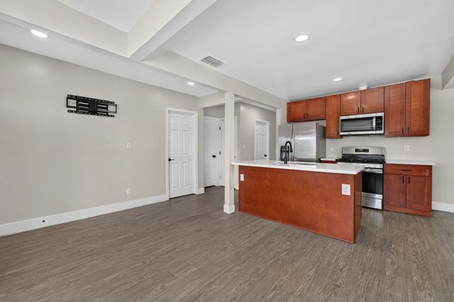 2641 Norwood Ave, Sacramento, CA 95815