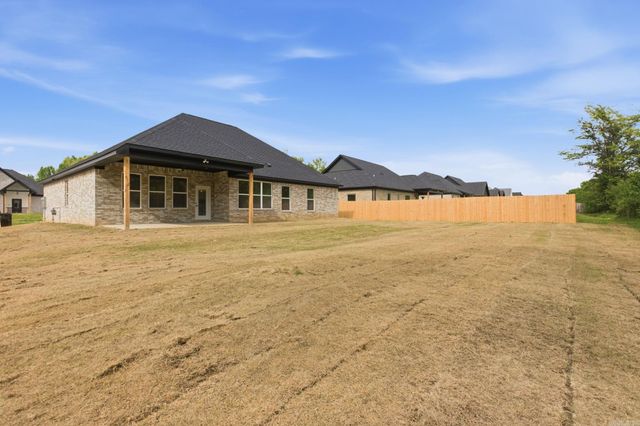 4841 Coronell Way, Bryant, AR 72002