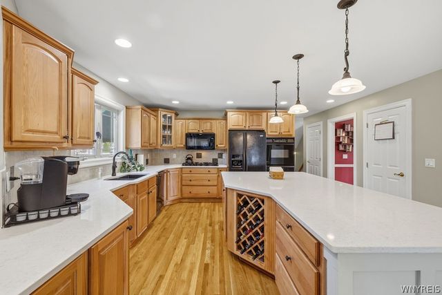 677 Sara Court, Lewiston, NY 14092